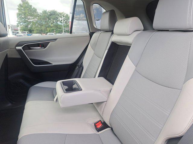 Photo of 2023 Silver Sky Metallic Toyota RAV4 Hybrid