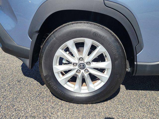 Photo of 2022 Celestite Toyota Corolla Cross
