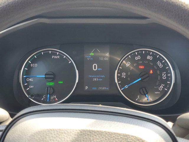 Photo of 2022 Silver Sky Metallic Toyota RAV4 Hybrid