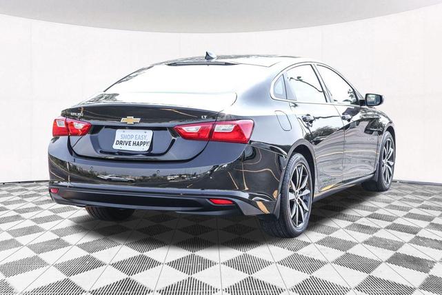 Photo of 2017 Mosaic Black Metallic Chevrolet Malibu