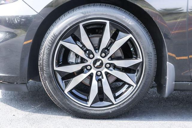 Photo of 2017 Mosaic Black Metallic Chevrolet Malibu
