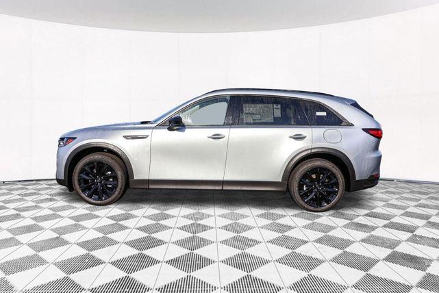 Photo of 2025 Sonic Silver Metallic Mazda CX-90