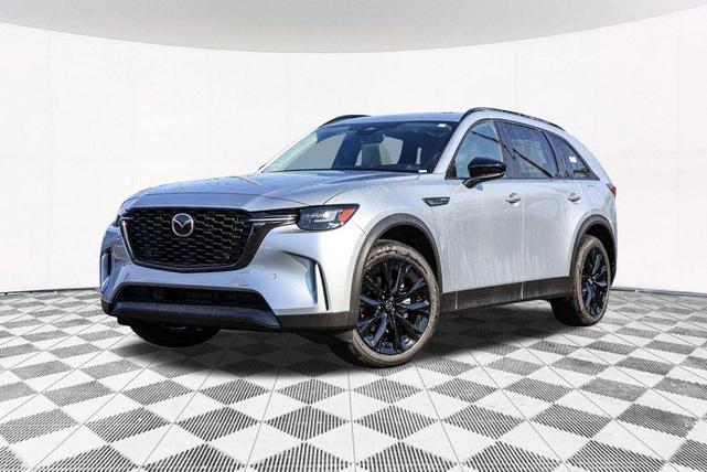 Photo of 2025 Sonic Silver Metallic Mazda CX-90