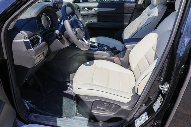 Photo of 2025 Jet Black Mica Mazda CX-5