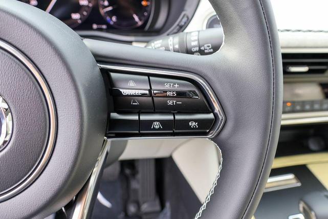 Photo of 2025 Rhodium White Premium Mazda CX-90