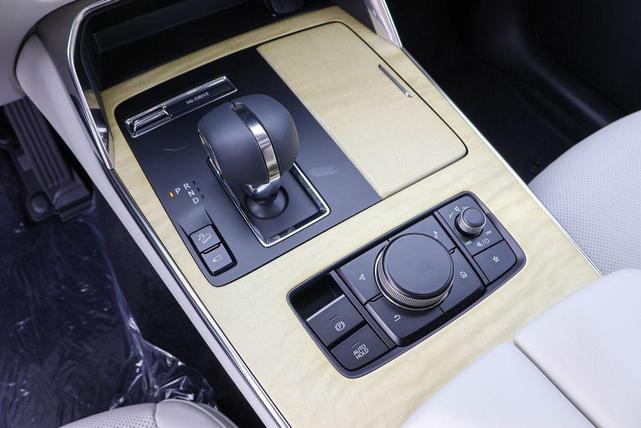 Photo of 2025 Rhodium White Premium Mazda CX-90