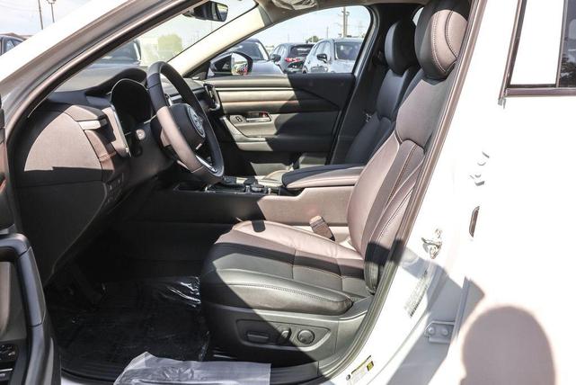 Photo of 2025 Wind Chill Pearl Mazda CX-50