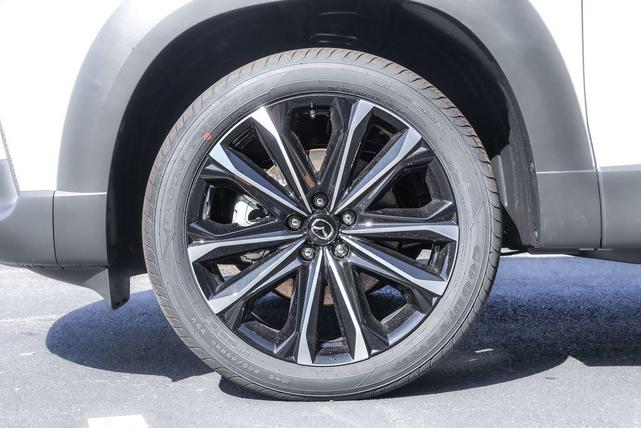 Photo of 2025 Wind Chill Pearl Mazda CX-50