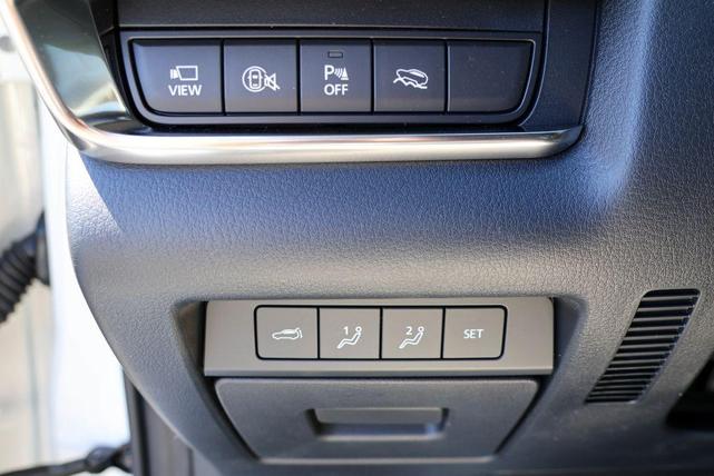 Photo of 2024 Snowflake White Pearl Mazda CX-30