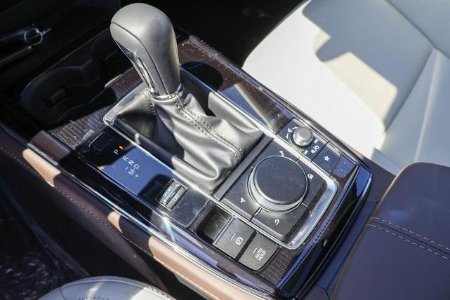 Photo of 2024 Snowflake White Pearl Mazda CX-30
