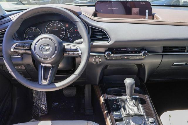 Photo of 2024 Snowflake White Pearl Mazda CX-30