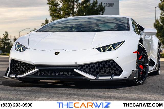 Photo of 2016 White Lamborghini Huracan
