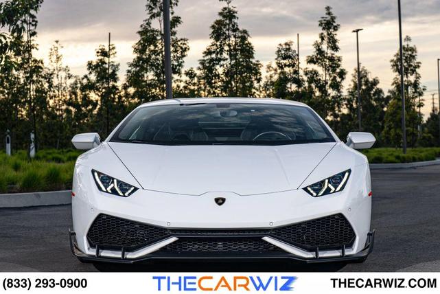 Photo of 2016 White Lamborghini Huracan