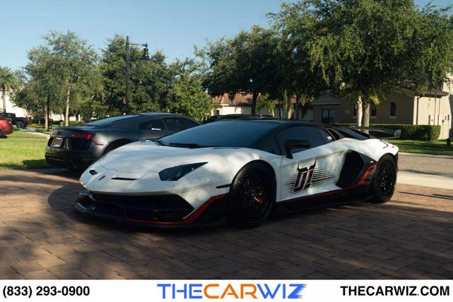 Photo of 2019 White Lamborghini Aventador SVJ