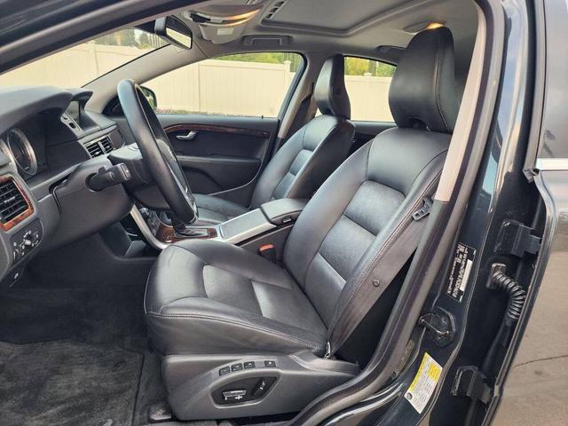 Photo of 2013 Charcoal Gray Volvo S80