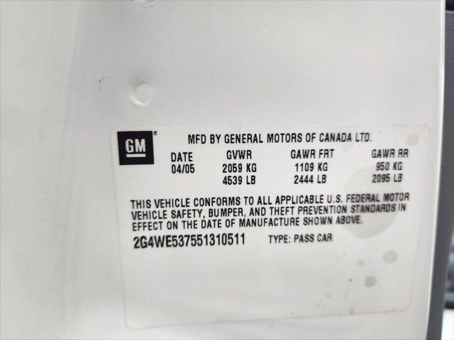 Photo of 2005 White Opal Buick LaCrosse