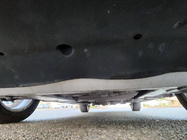Photo of 2005 White Opal Buick LaCrosse