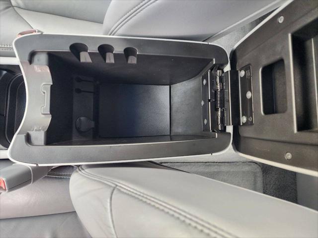 Photo of 2005 White Opal Buick LaCrosse