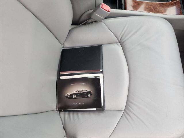 Photo of 2005 White Opal Buick LaCrosse