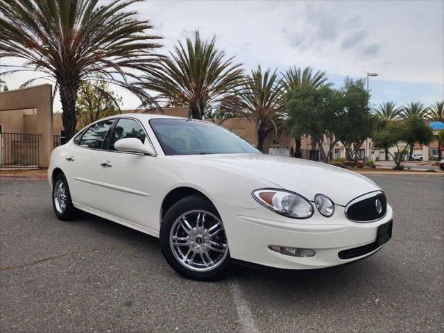 Photo of 2005 White Opal Buick LaCrosse