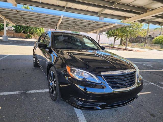 2012 Chrysler 200