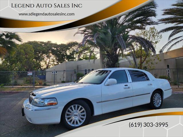 2003 Lincoln Town Car