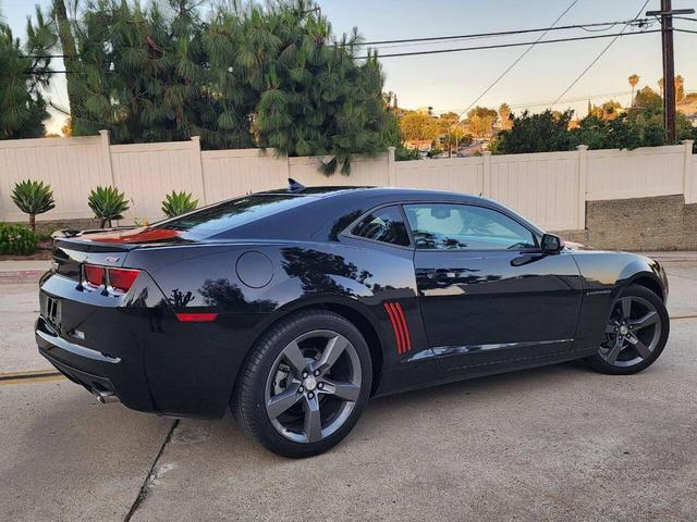 Photo of 2012 Black Chevrolet Camaro