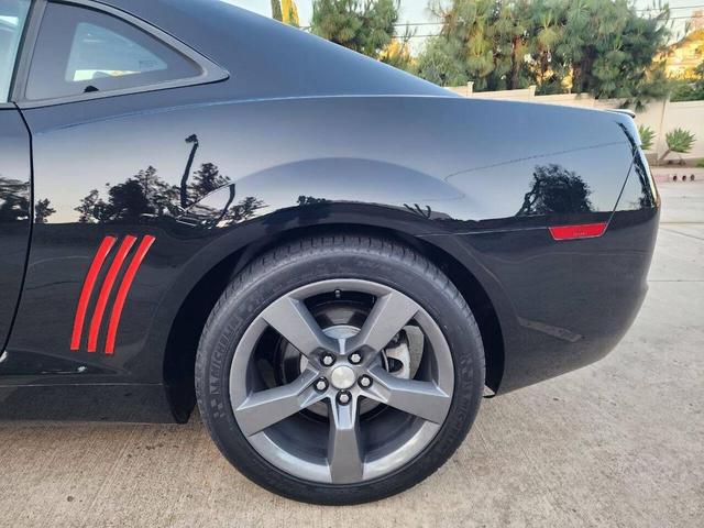 Photo of 2012 Black Chevrolet Camaro