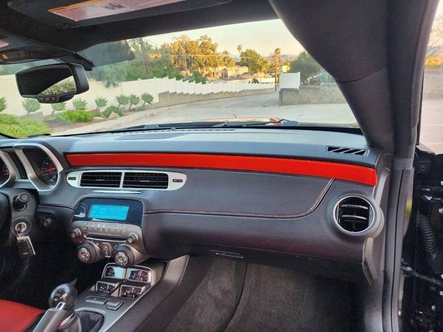 Photo of 2012 Black Chevrolet Camaro