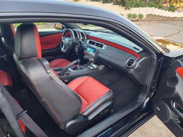 Photo of 2012 Black Chevrolet Camaro