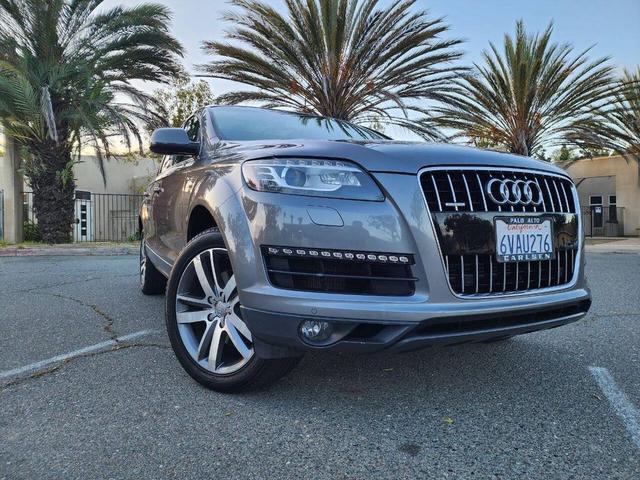 Photo of 2012 Gray Audi Q7