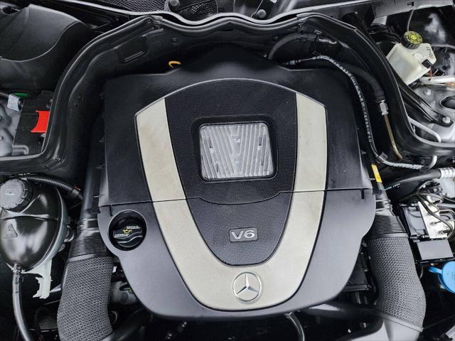 Photo of 2008 Steel Gray Metallic Mercedes-Benz C-Class