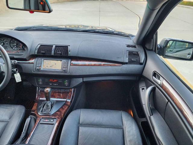 Photo of 2005 Sterling Gray Metallic BMW X5