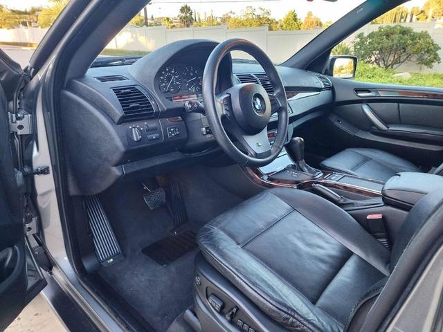 Photo of 2005 Sterling Gray Metallic BMW X5
