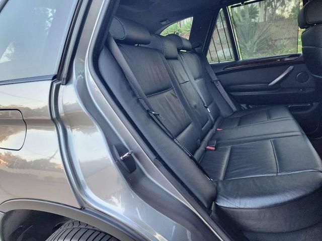 Photo of 2005 Sterling Gray Metallic BMW X5