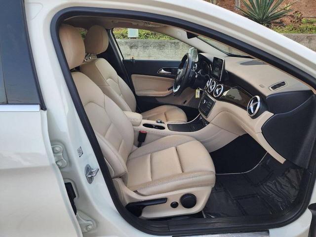 Photo of 2016 Cirrus White Mercedes-Benz GLA-Class
