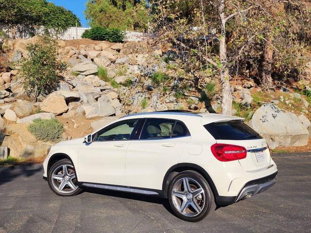 Photo of 2016 Cirrus White Mercedes-Benz GLA-Class