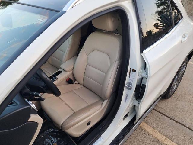 Photo of 2016 Cirrus White Mercedes-Benz GLA-Class