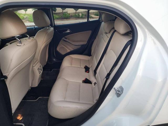 Photo of 2016 Cirrus White Mercedes-Benz GLA-Class
