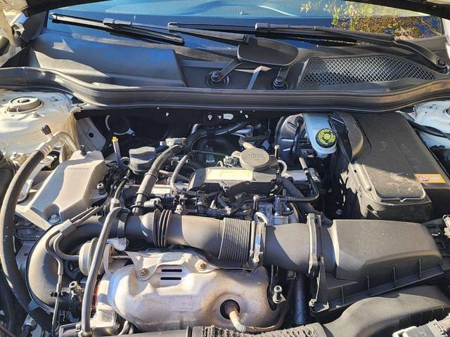 Photo of 2016 Cirrus White Mercedes-Benz GLA-Class