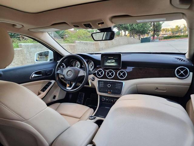 Photo of 2016 Cirrus White Mercedes-Benz GLA-Class