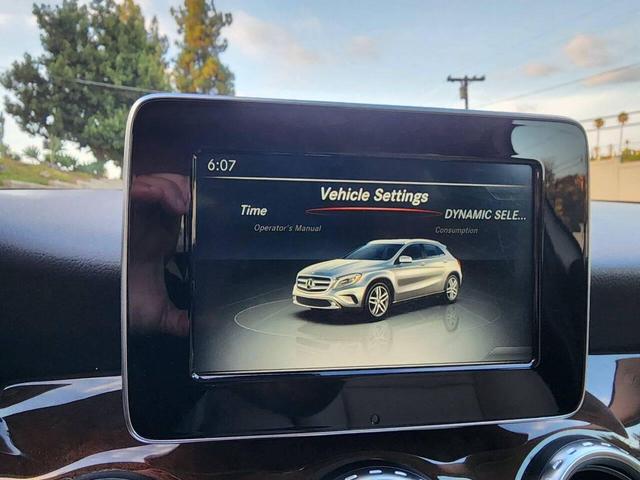 Photo of 2016 Cirrus White Mercedes-Benz GLA-Class