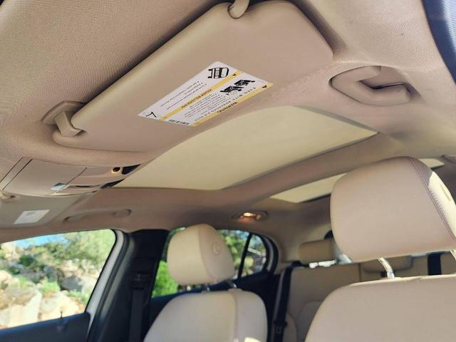 Photo of 2016 Cirrus White Mercedes-Benz GLA-Class