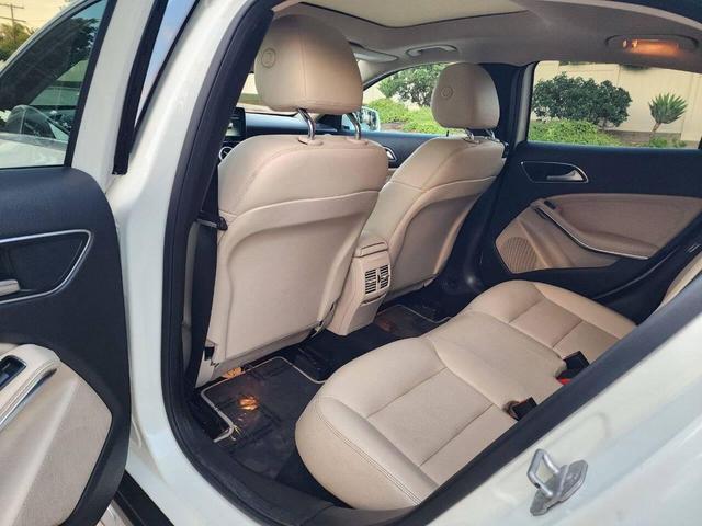 Photo of 2016 Cirrus White Mercedes-Benz GLA-Class