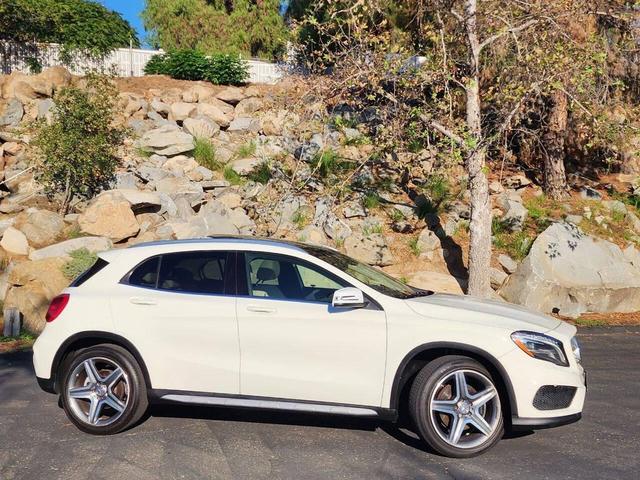 Photo of 2016 Cirrus White Mercedes-Benz GLA-Class