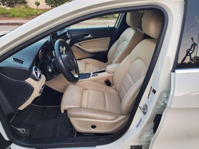 Photo of 2016 Cirrus White Mercedes-Benz GLA-Class