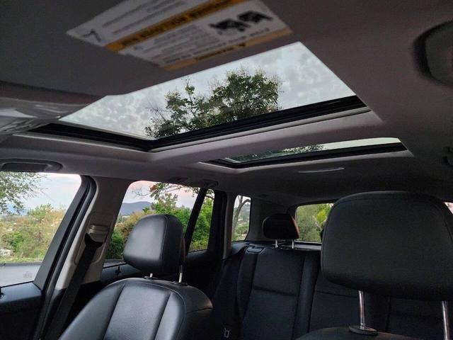 Photo of 2011 Steel Gray Metallic Mercedes-Benz GLK-Class