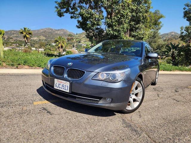 Photo of 2010 Gray BMW 535