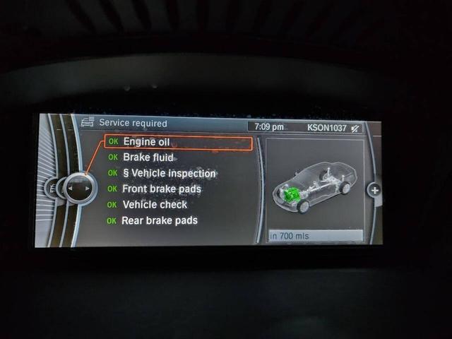 Photo of 2010 Gray BMW 535