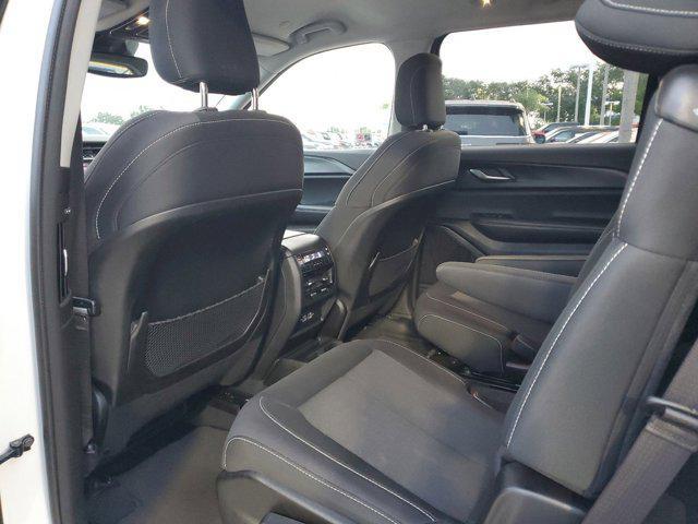 Photo of 2023 Bright White Clearcoat Jeep Grand Cherokee L